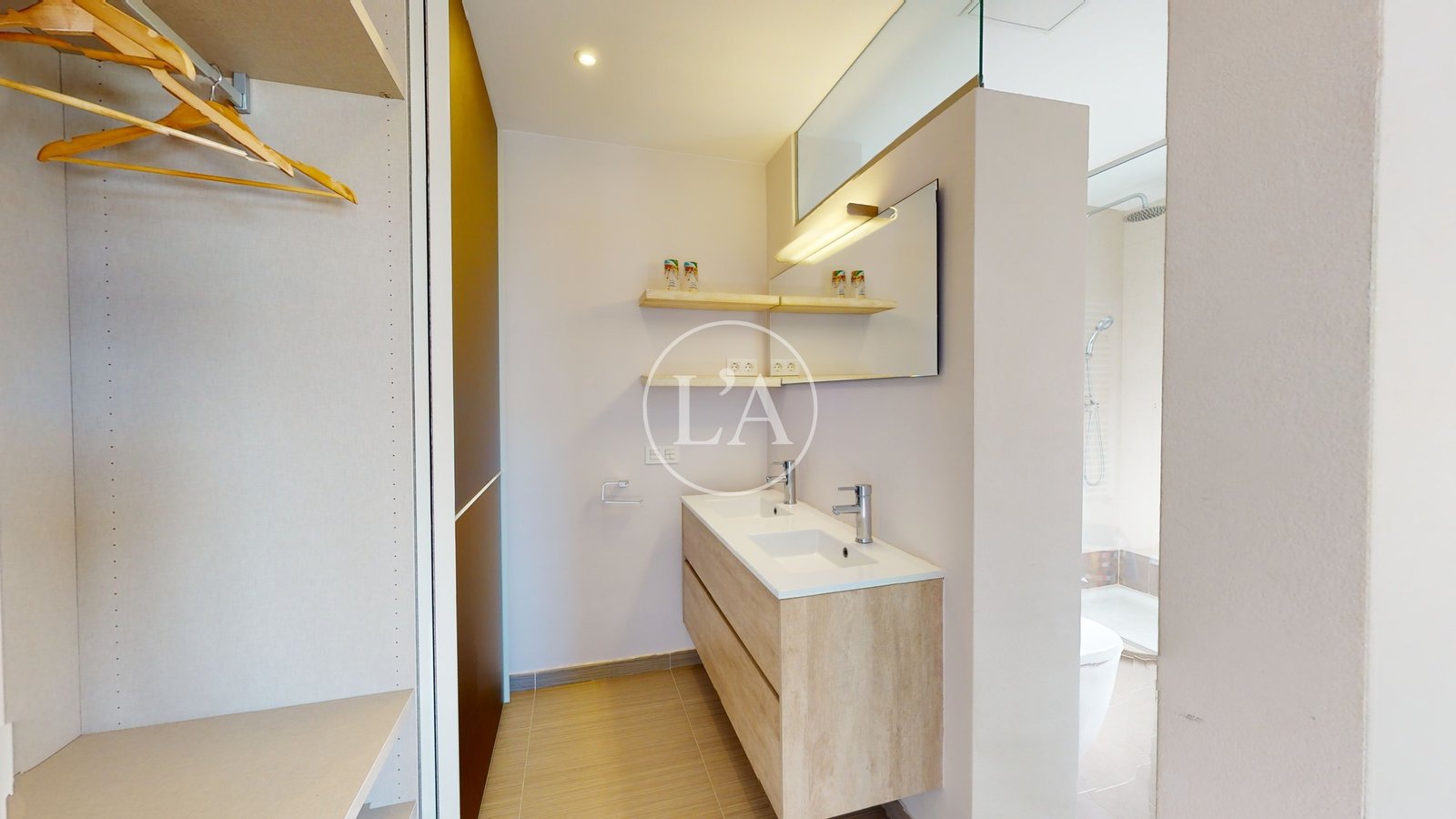 Chalet independiente con piscina Cambrils baño suite 2