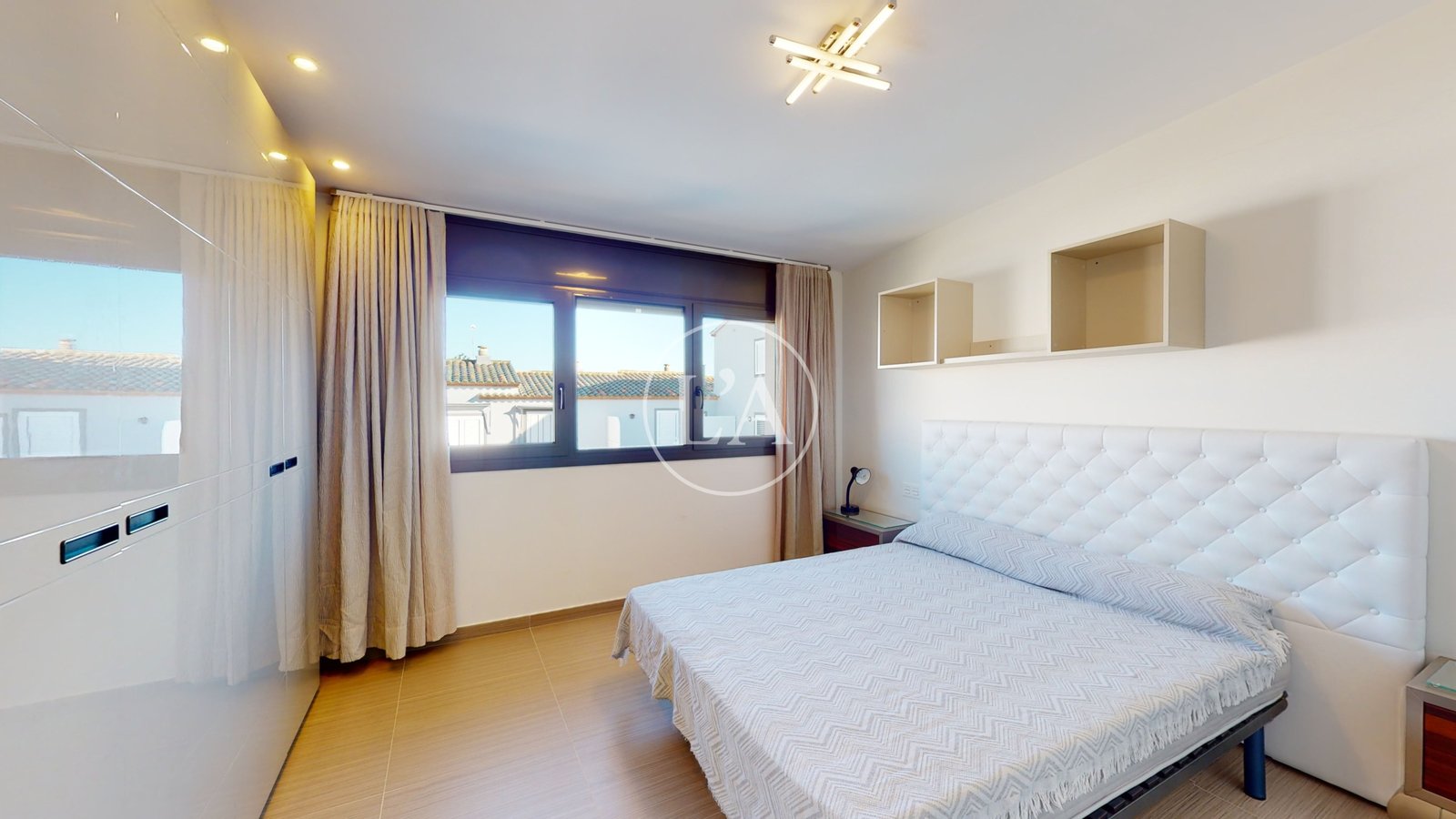 Chalet independiente con piscina Cambrils dormitorio doble 2