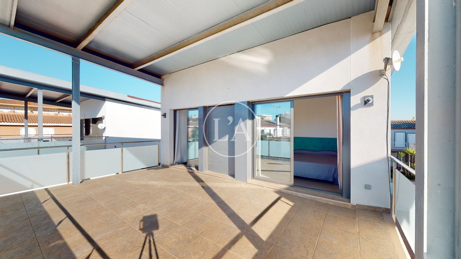 Chalet independiente con piscina Cambrils terraza suite