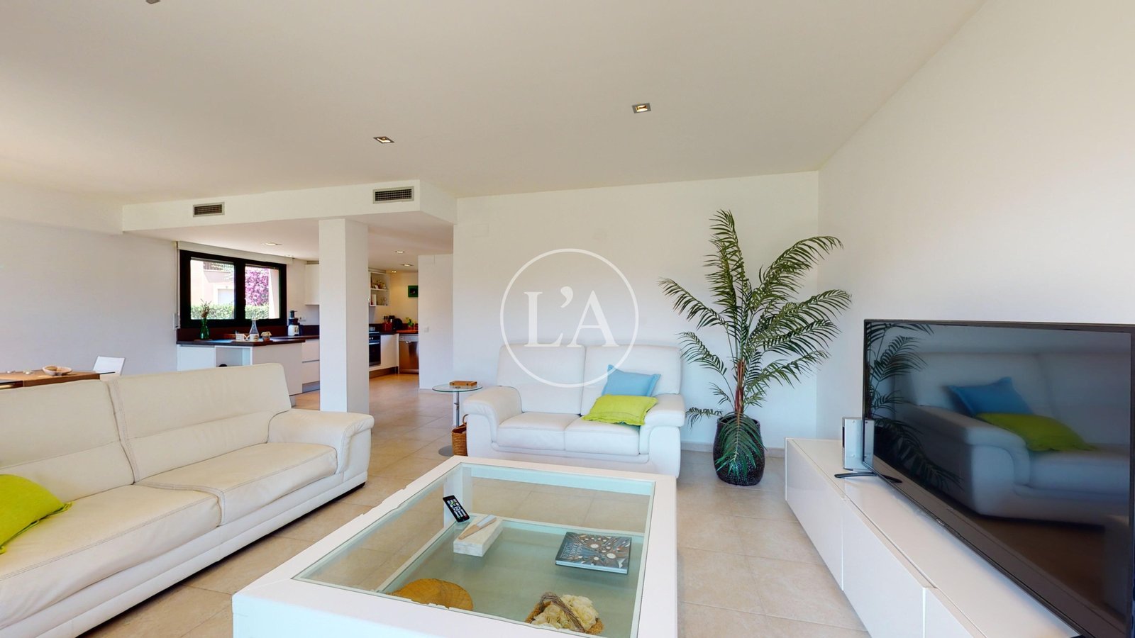 Casa Golf Bonmont salón mesa