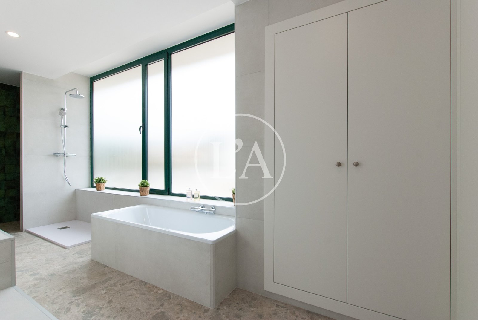 Casa-pareada-Bonmont-baño1