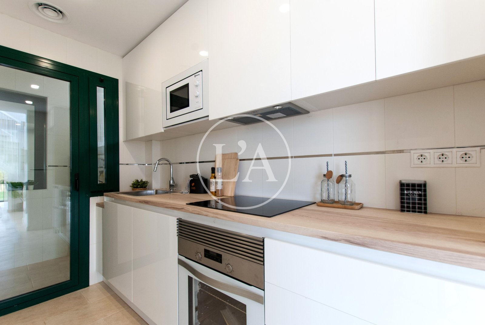 Casa-pareada-Bonmont-cocina1