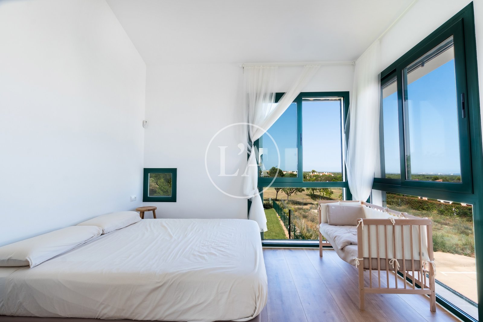 Casa-pareada-Bonmont-dormitorio-suite