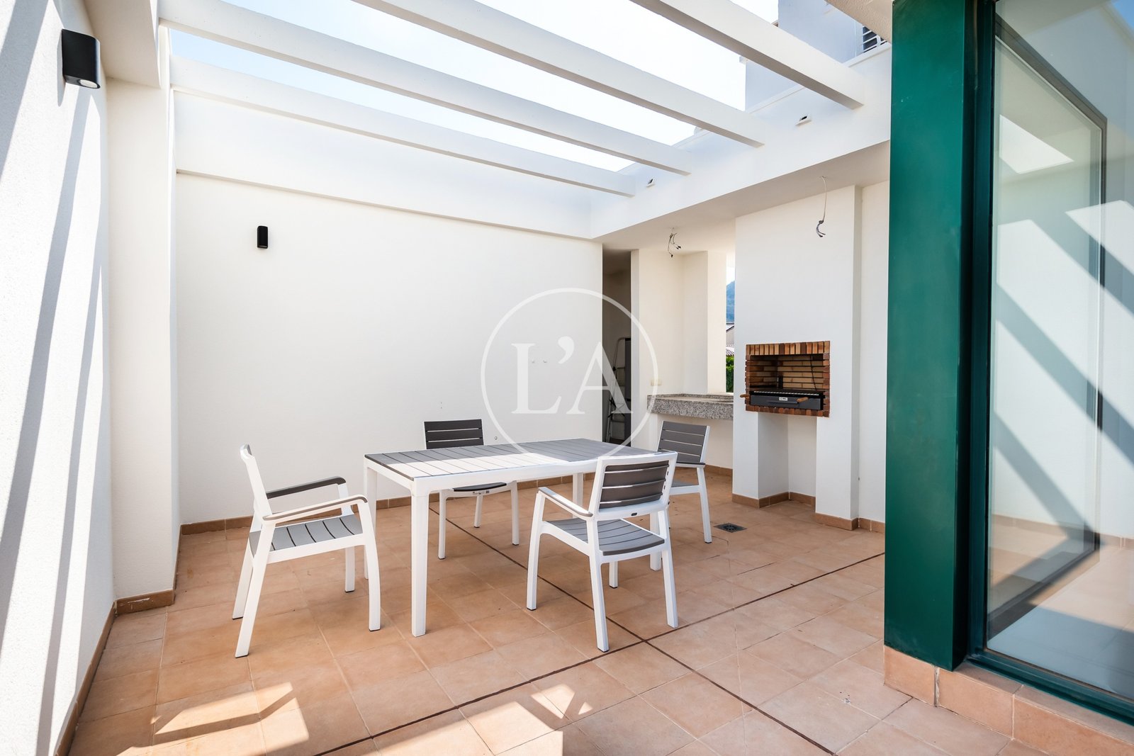 Casa-pareada-Bonmont-solarium