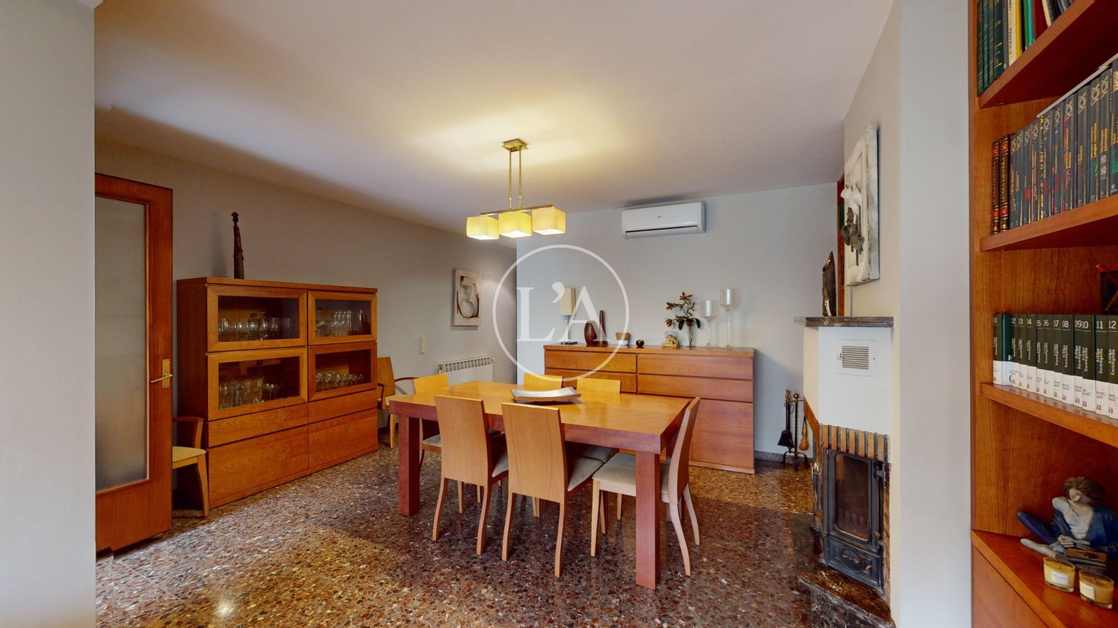 Casa en Vinyols i els Arcs mesa comedor