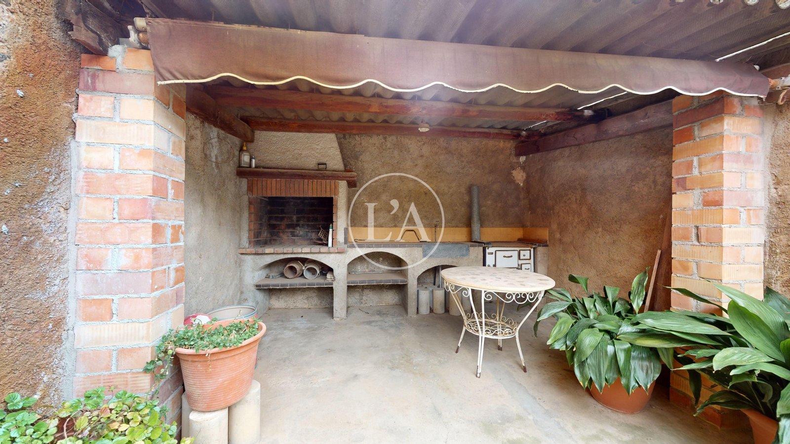 Casa en Vinyols i els Arcs porche