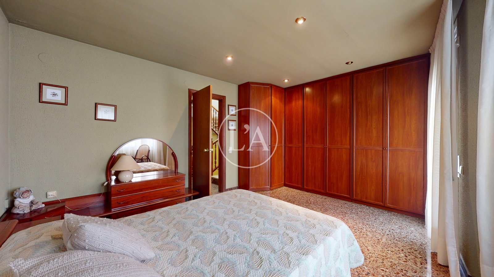 Casa en Vinyols i els Arcs armarios habitación principal