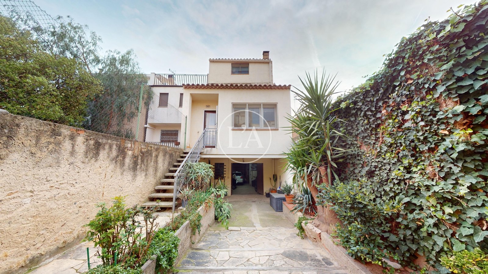 Casa en Vinyols i els Arcs fachada