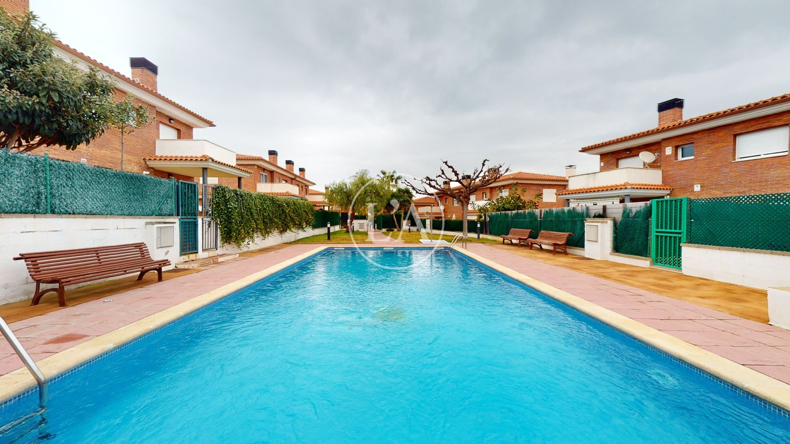 Chalet pareado Salou piscina