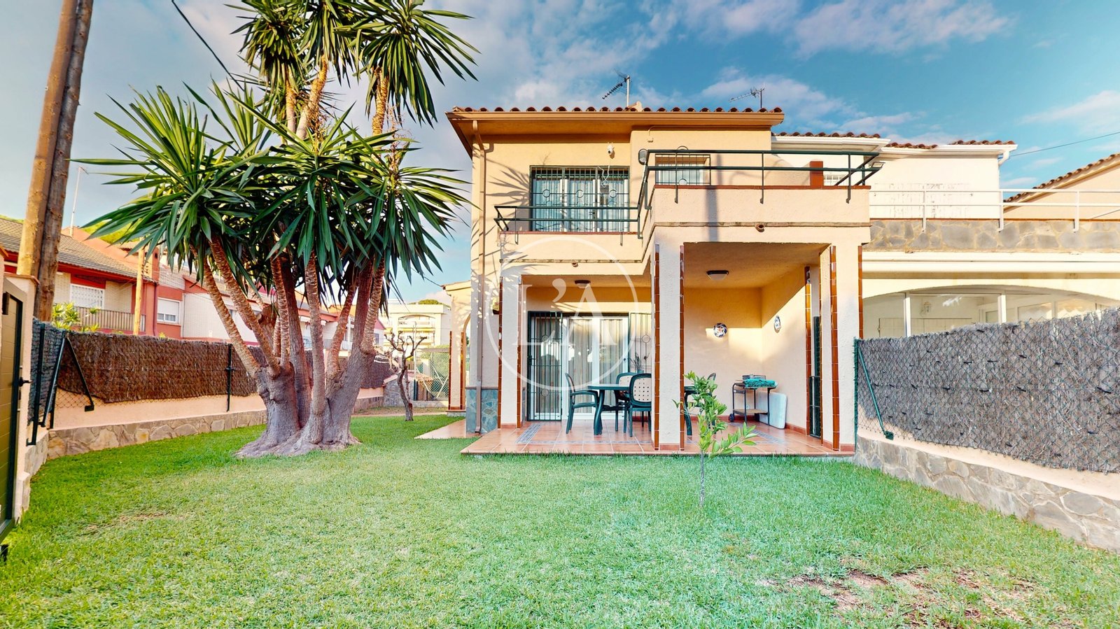 10162025_132517 Casa pareada Cambrils Mediterrani fachada