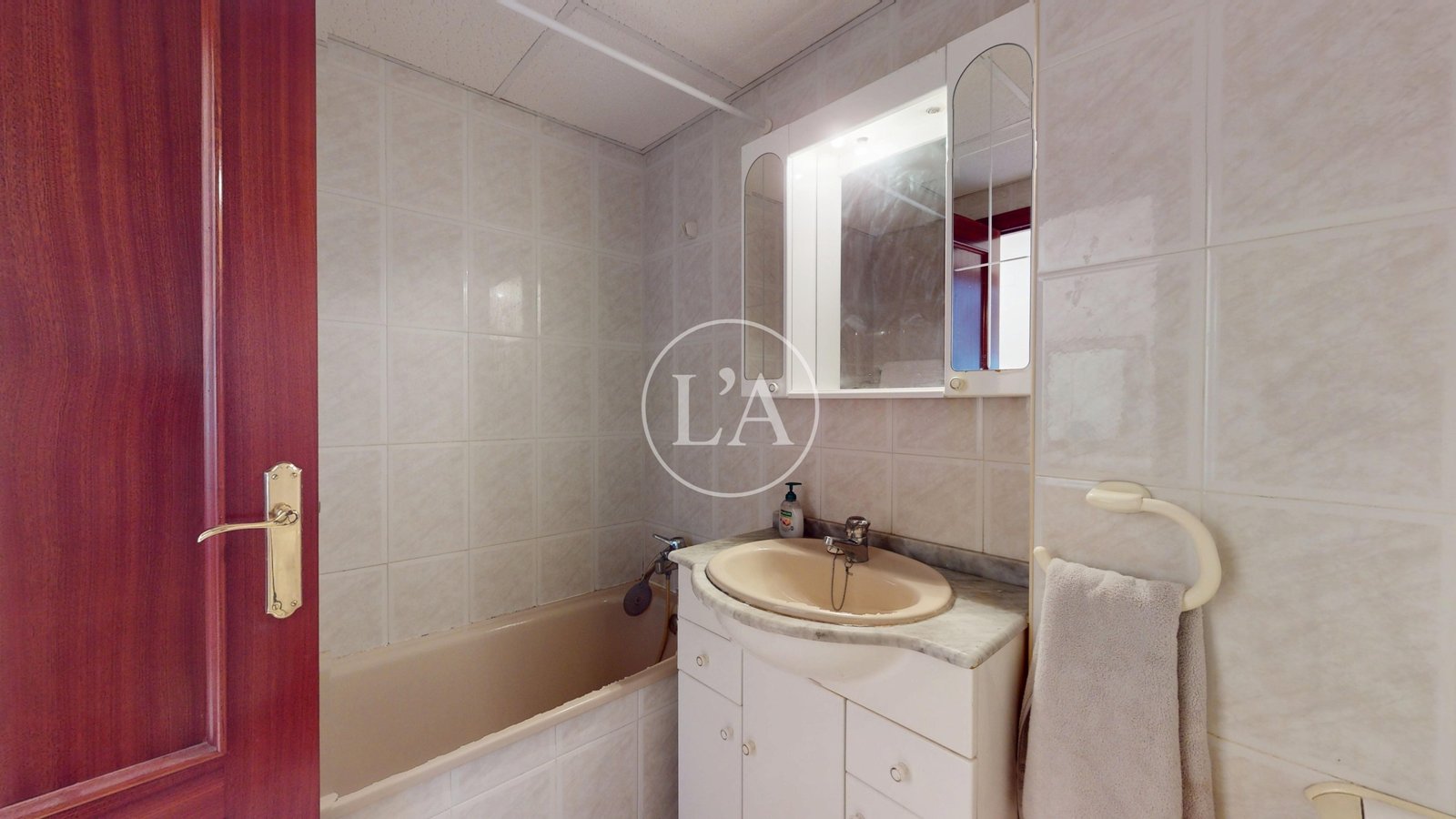 Apartamento Miami Playa baño