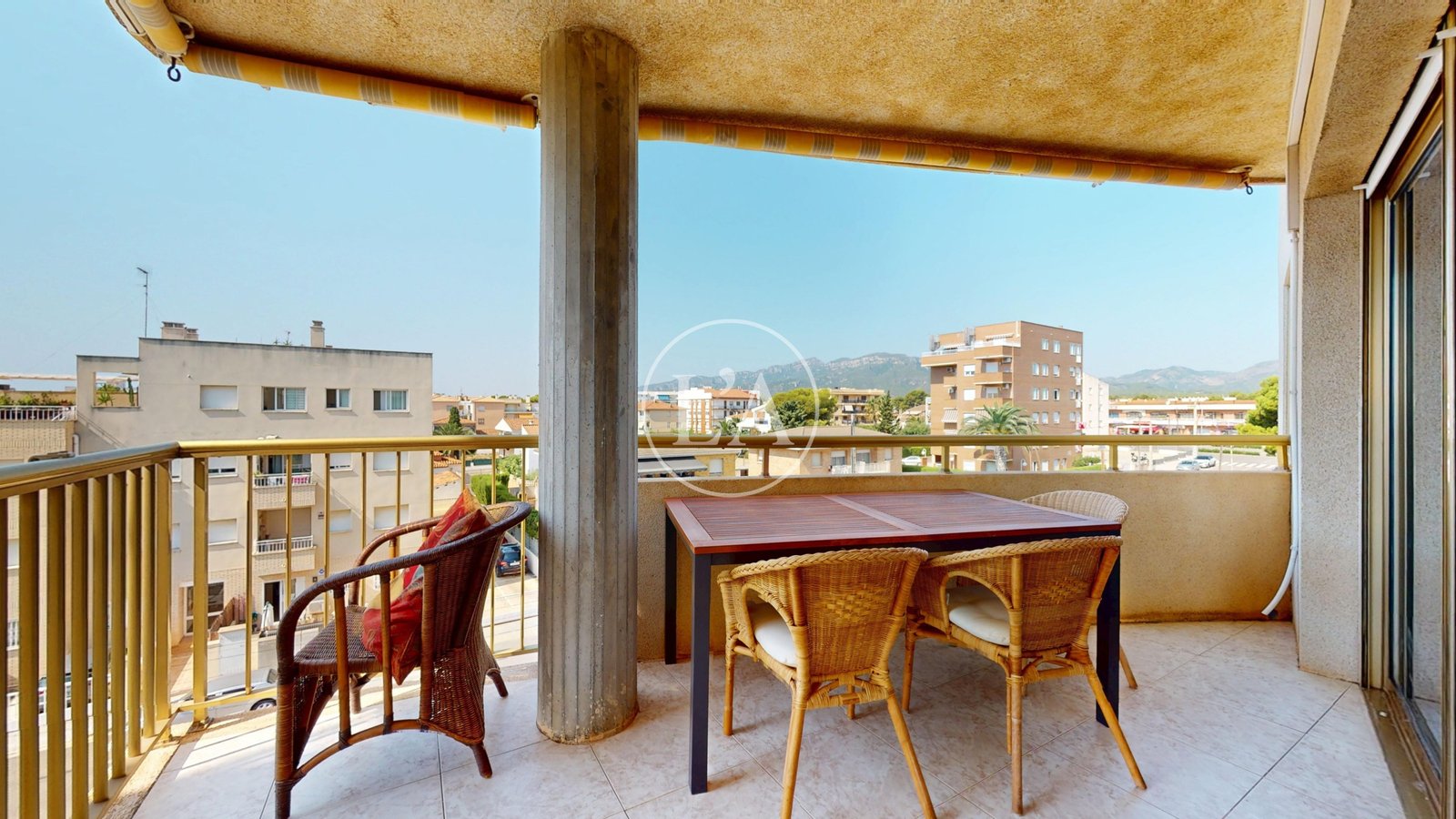 Apartamento Miami Playa vistas montaña