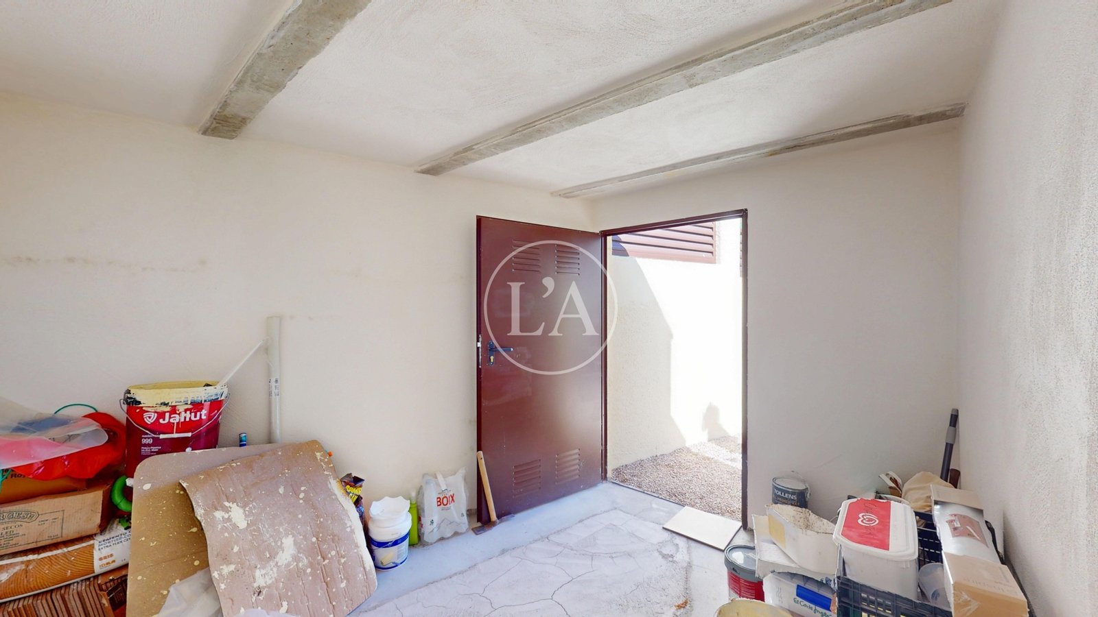 Casa con piscina y licencia turística trastero