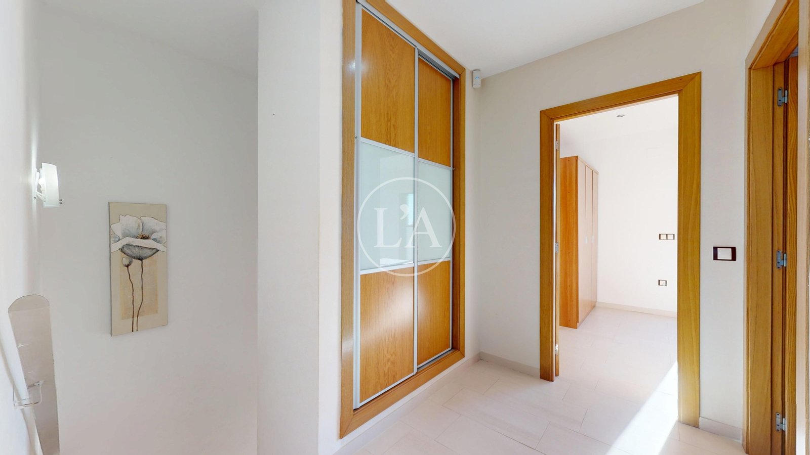 Casa con piscina y licencia turística distribuidor