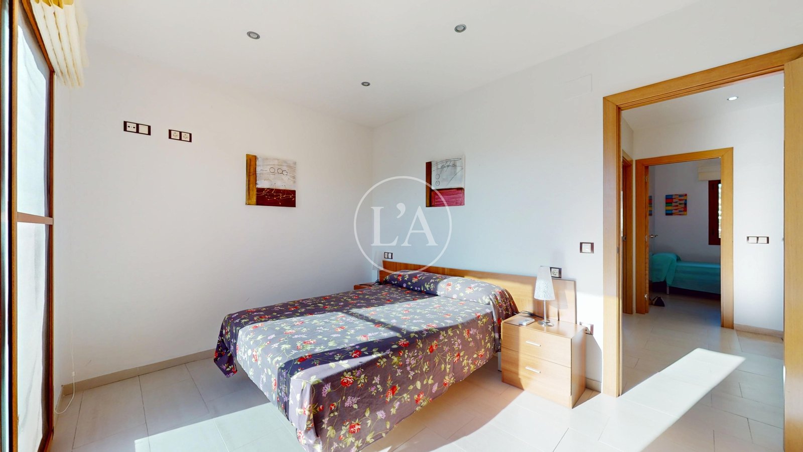 Casa con piscina y licencia turística vista suite