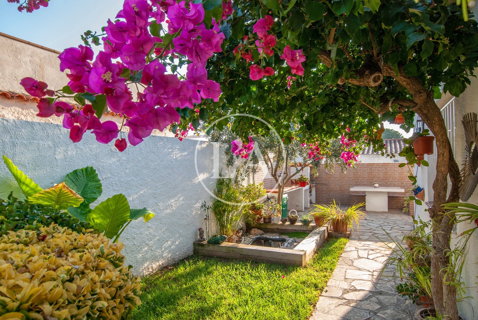 Casa en Vilafortuny Cambrils unifamiliar detalles jardín