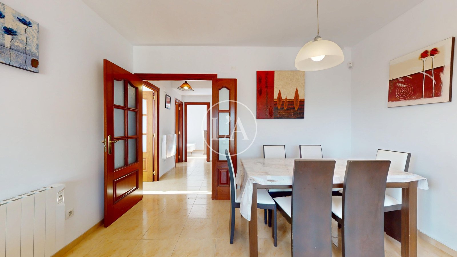 Casa pareada en venta en Mainou entrada salón