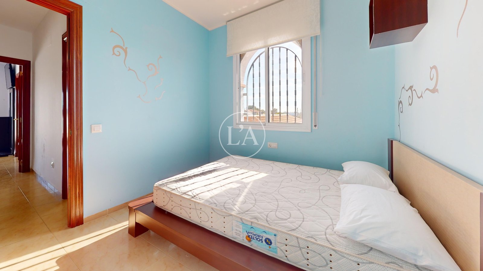Casa pareada en venta en Mainou habitación doble