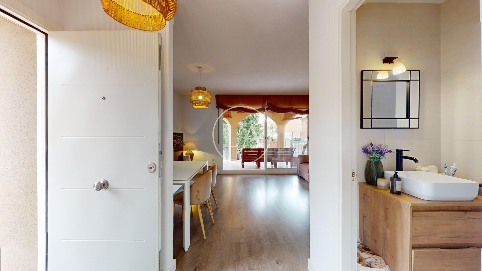 Casa pareada en Vilafortuny recibidor