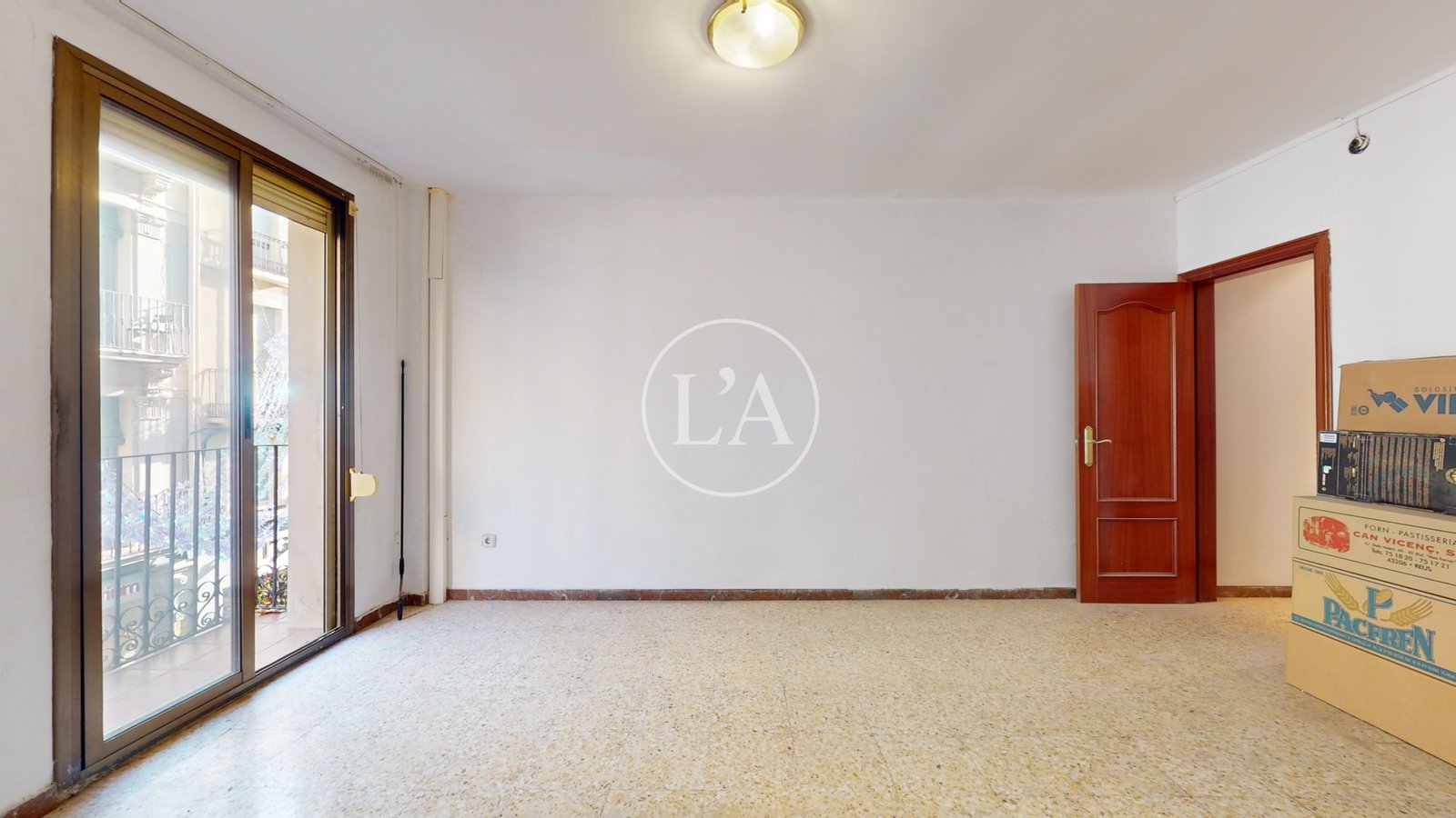 Edificio Reus Calle Llovera habitación 4