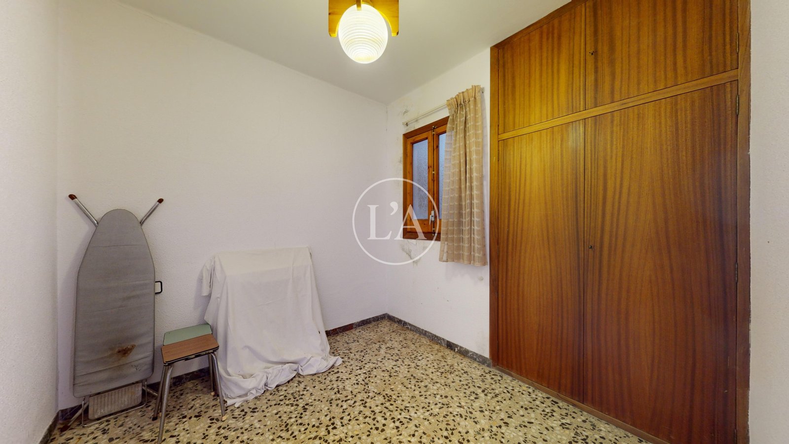 Edificio Reus Calle Llovera tercera planta habitación salón