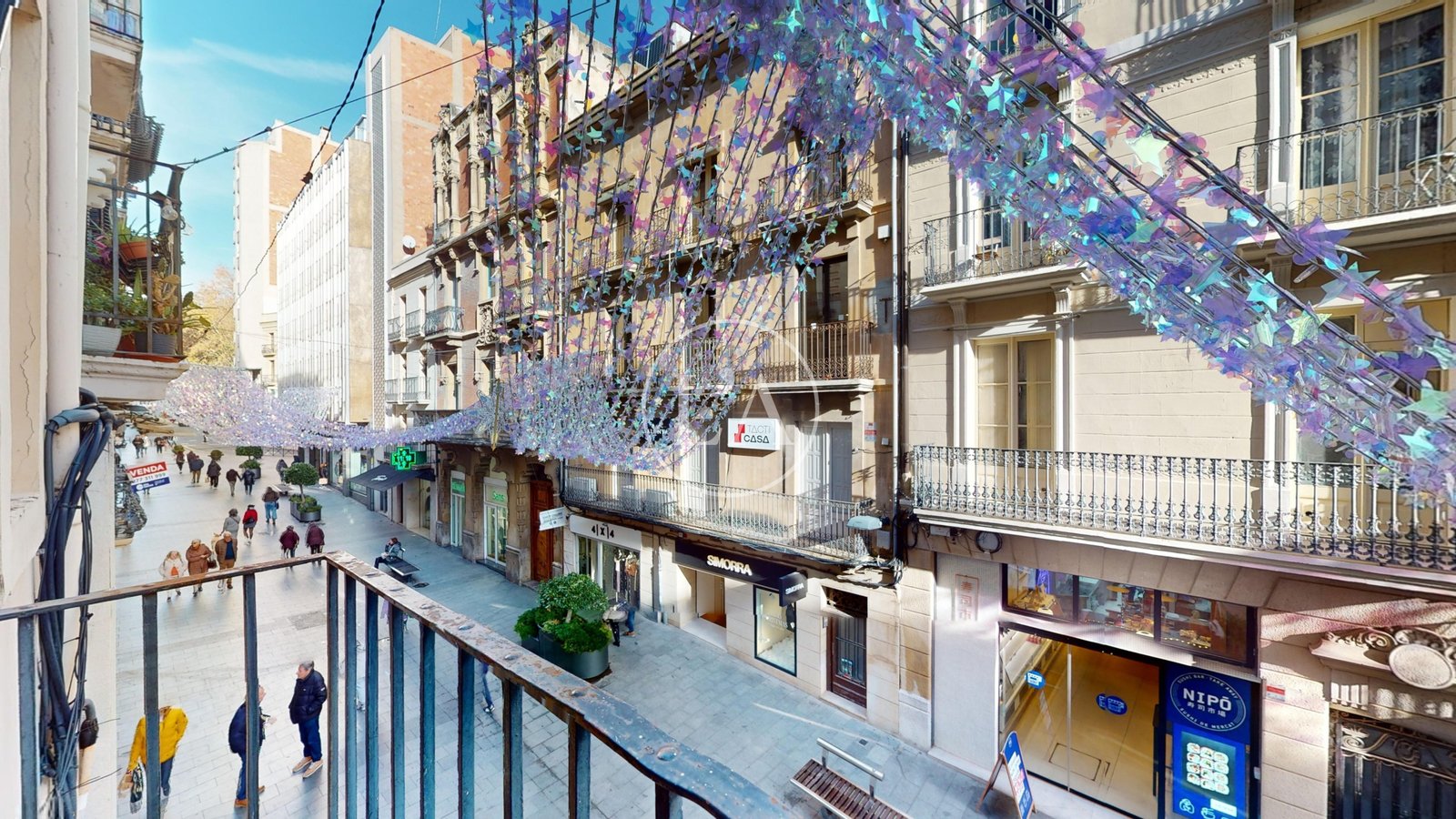 Edificio Reus Calle Llovera vistas