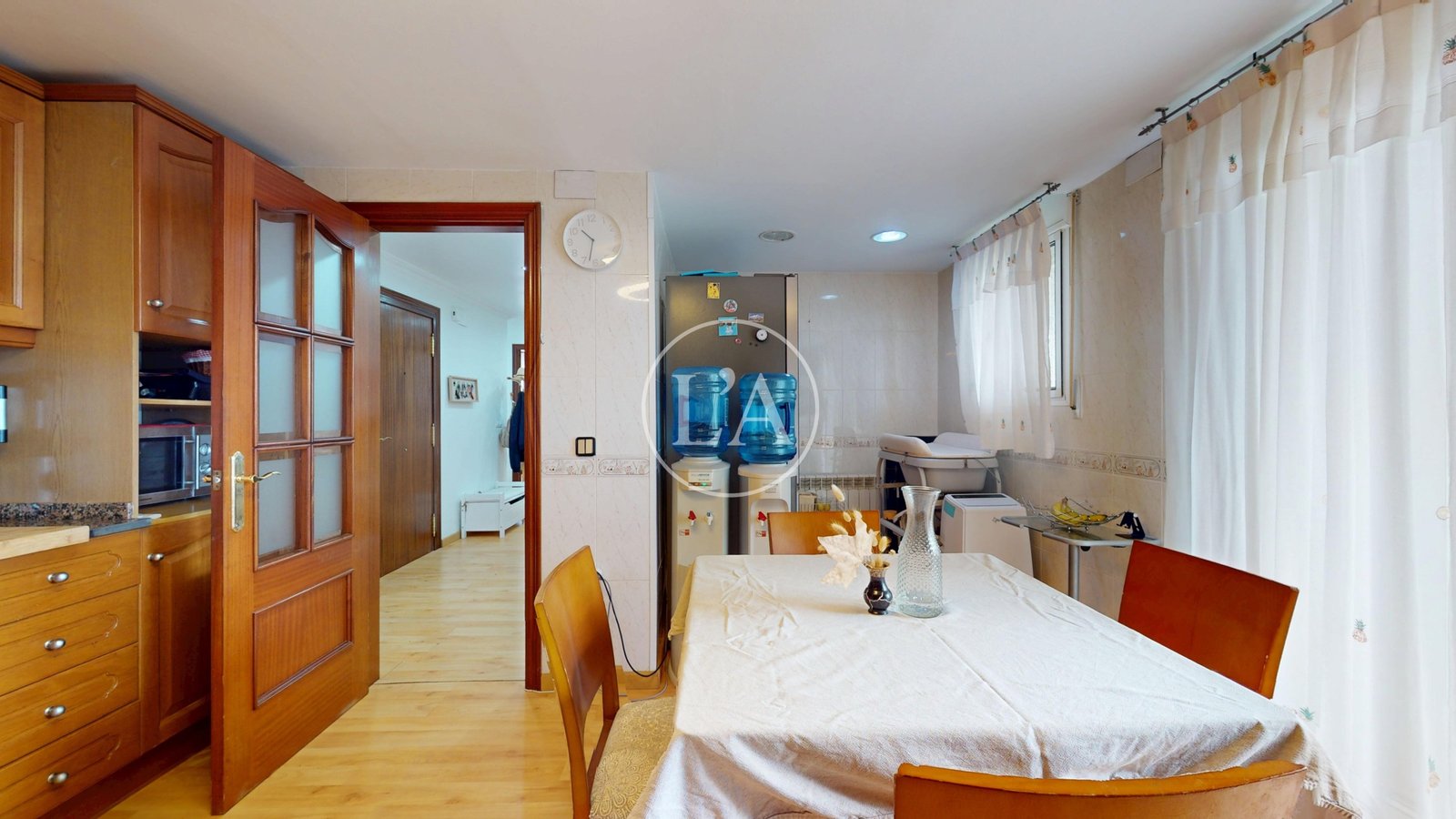 Piso en Nou Cambrils entrada cocina