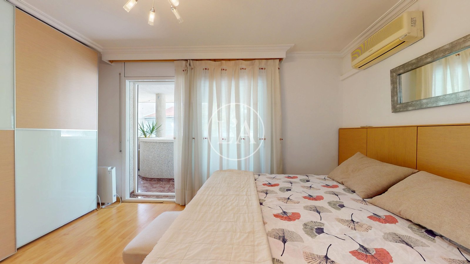 Piso en Nou Cambrils habitación principal