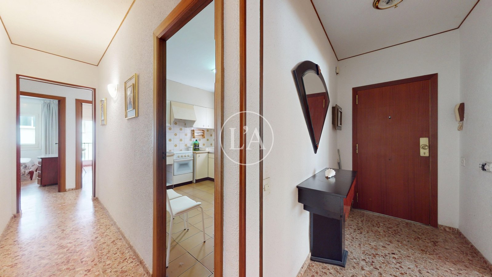 Piso puerto Cambrils pasillo