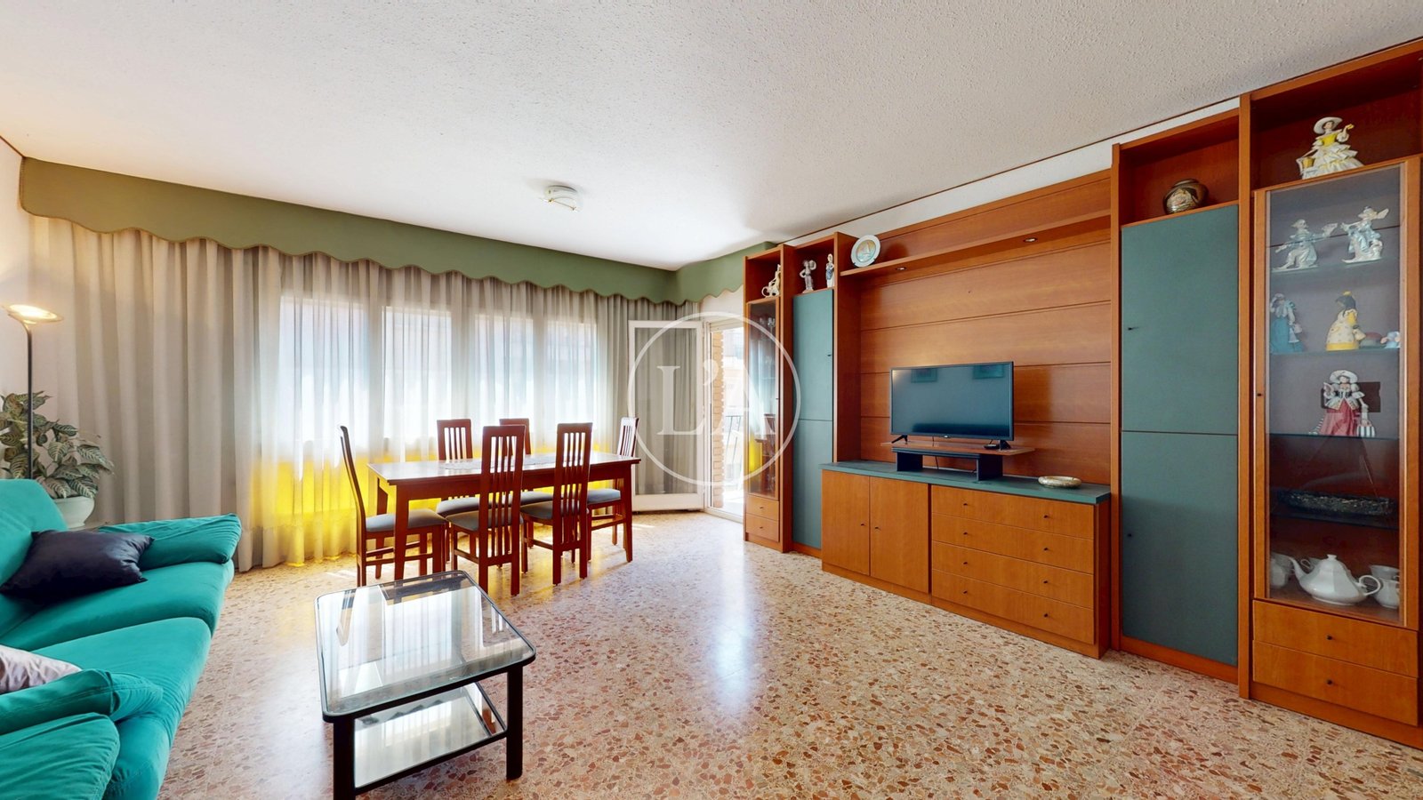 Piso puerto Cambrils televisión