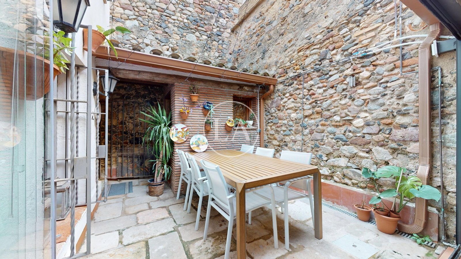 Casa Cambrils licencia turística mesa terraza