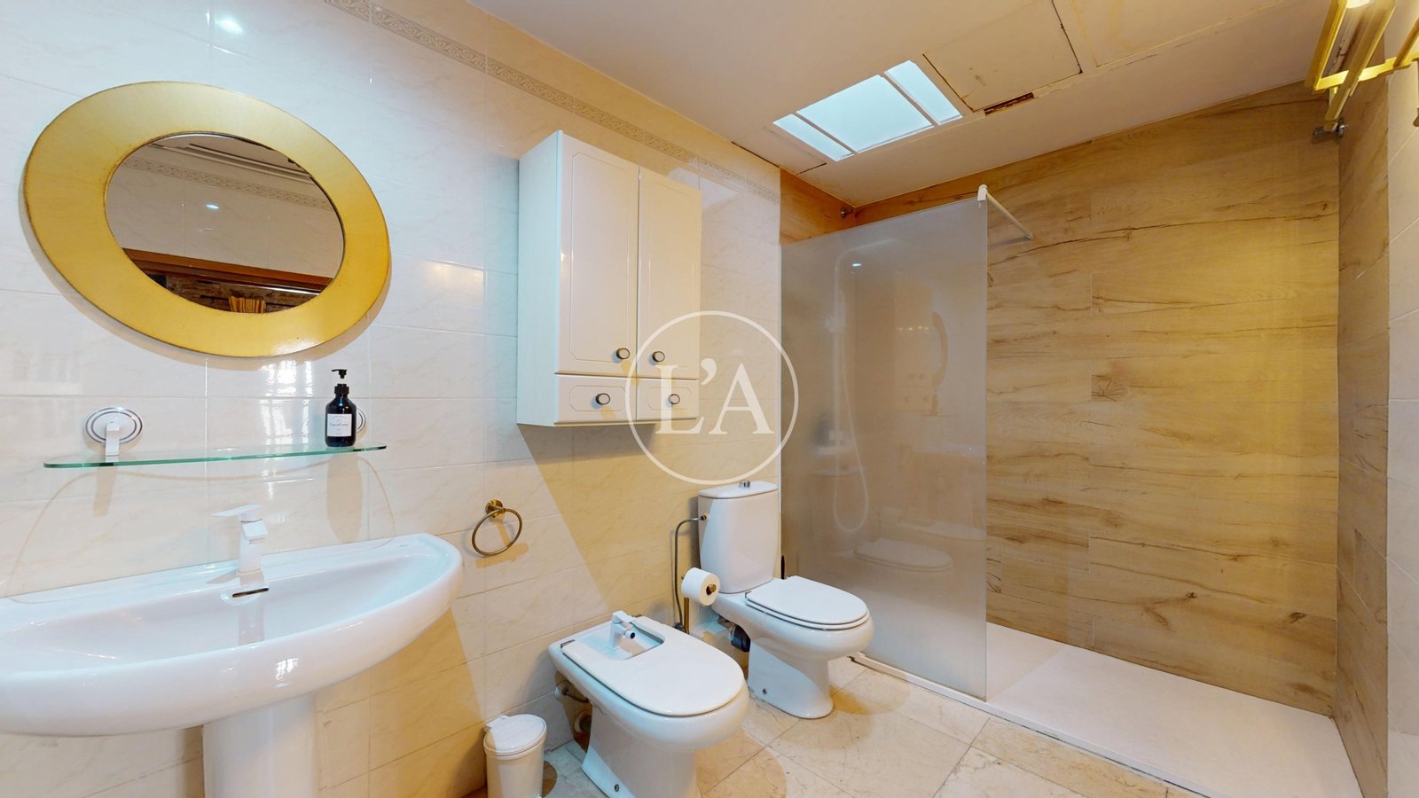 Casa Cambrils licencia turística plato de ducha