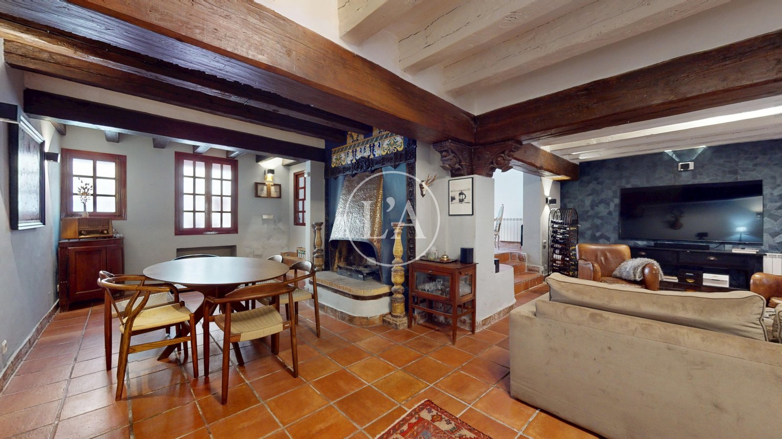 Casa Cambrils licencia turística mesa comedor