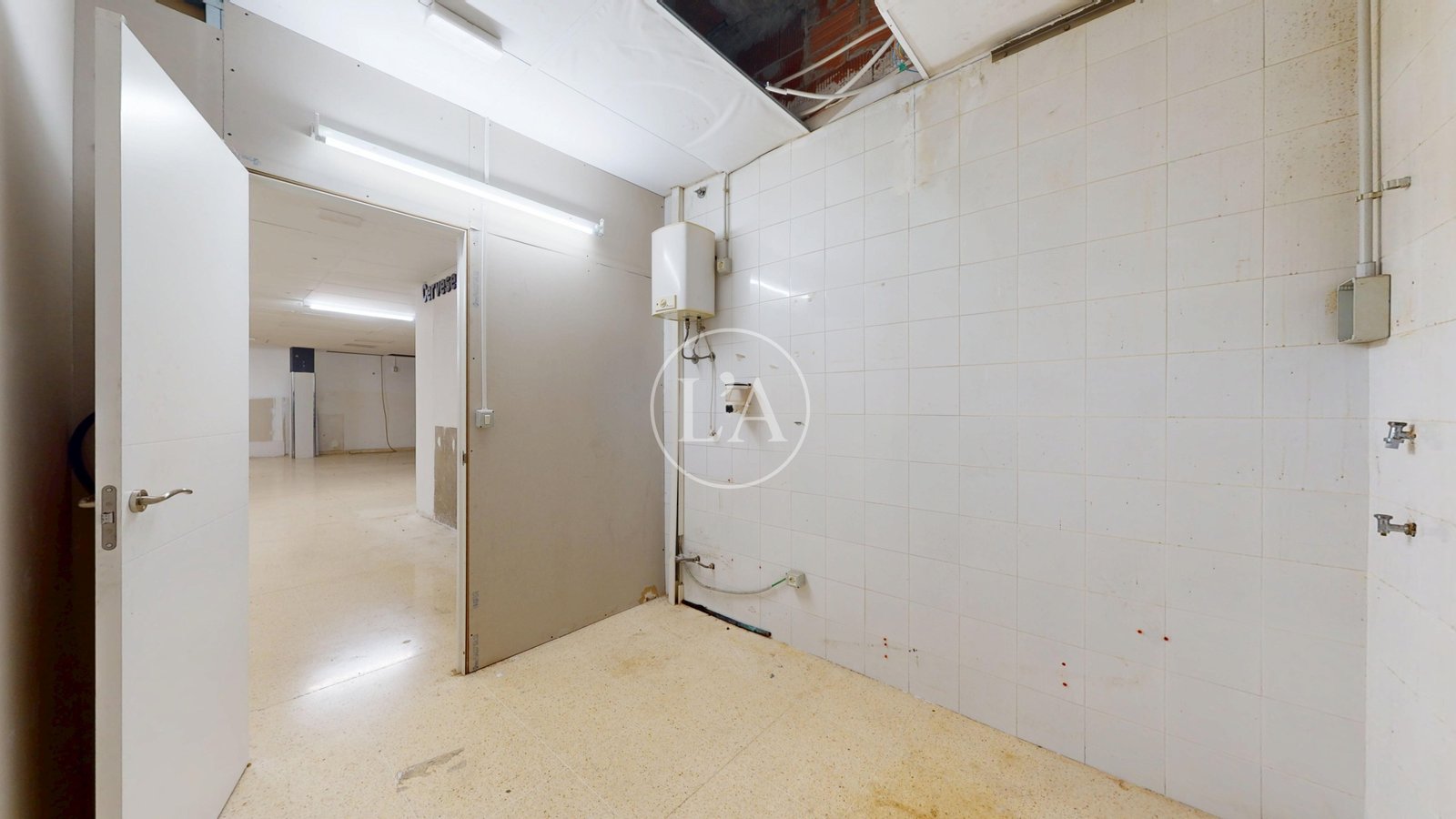 Local comercial Cambrils en alquiler entrada almacén