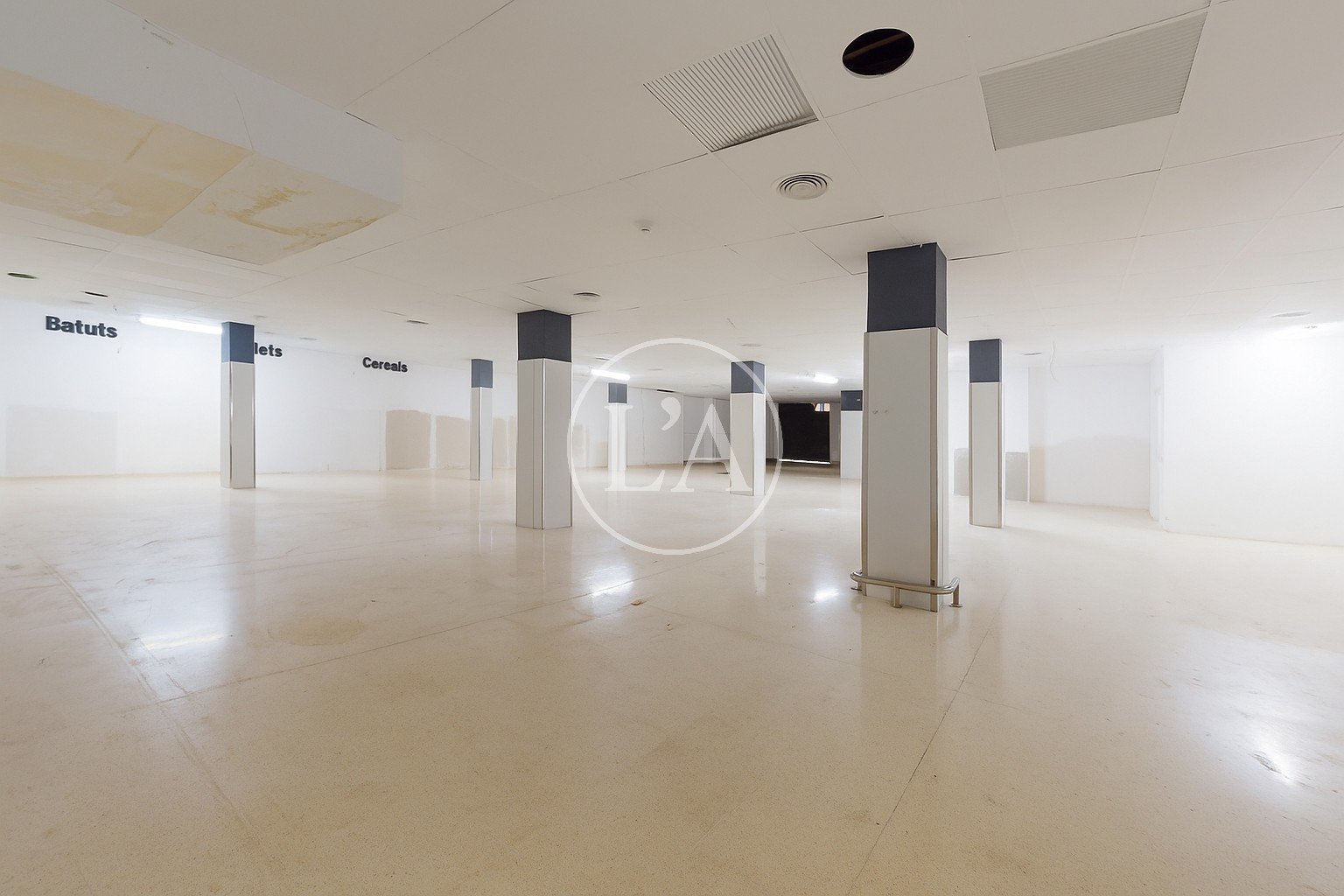 Local comercial Cambrils en alquiler luces