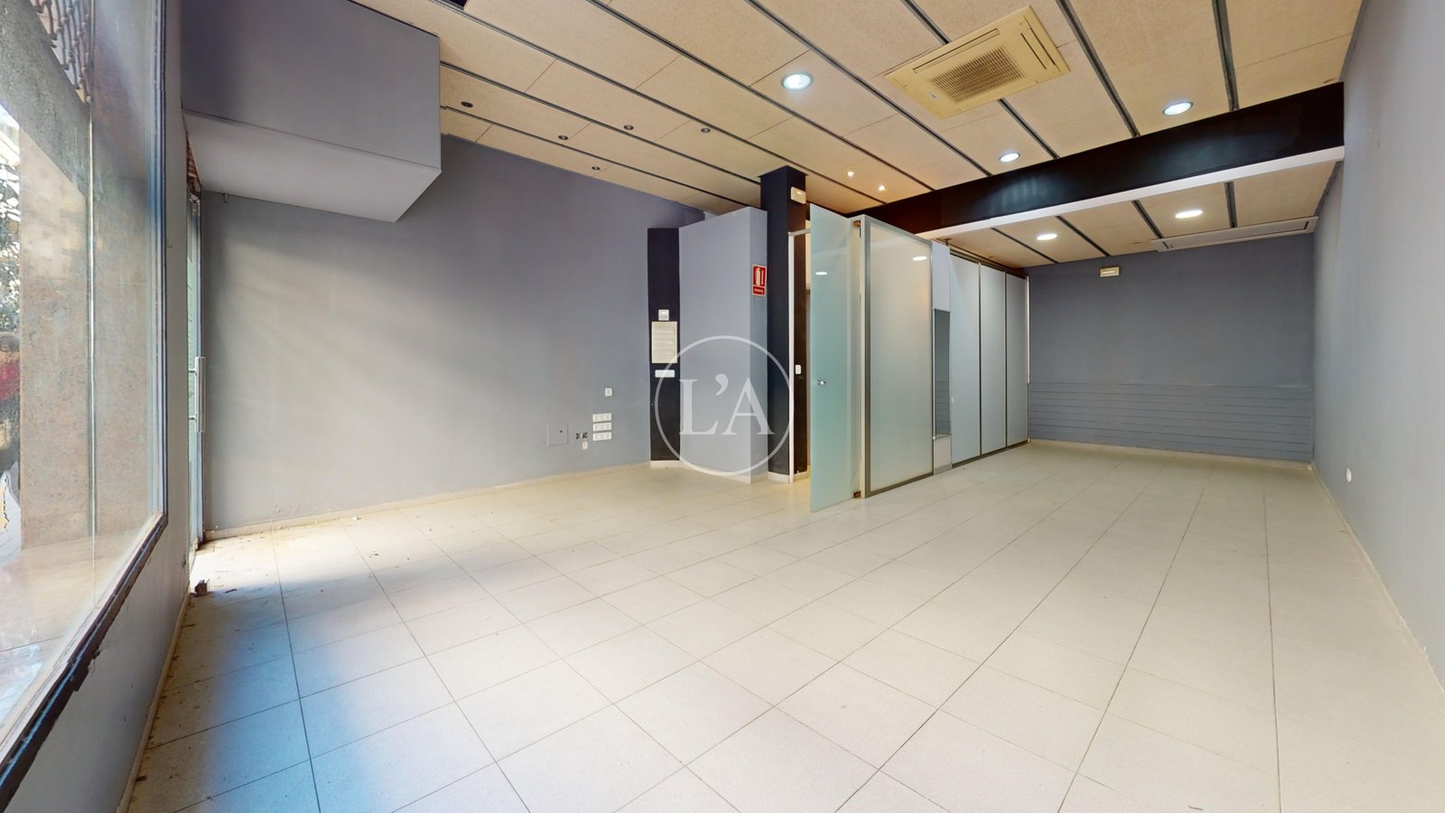 Local comercial en el Puerto de Cambrils suelo