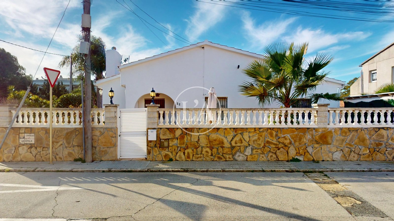 Casa en venta Cambrils Mediterrani entrada exterior