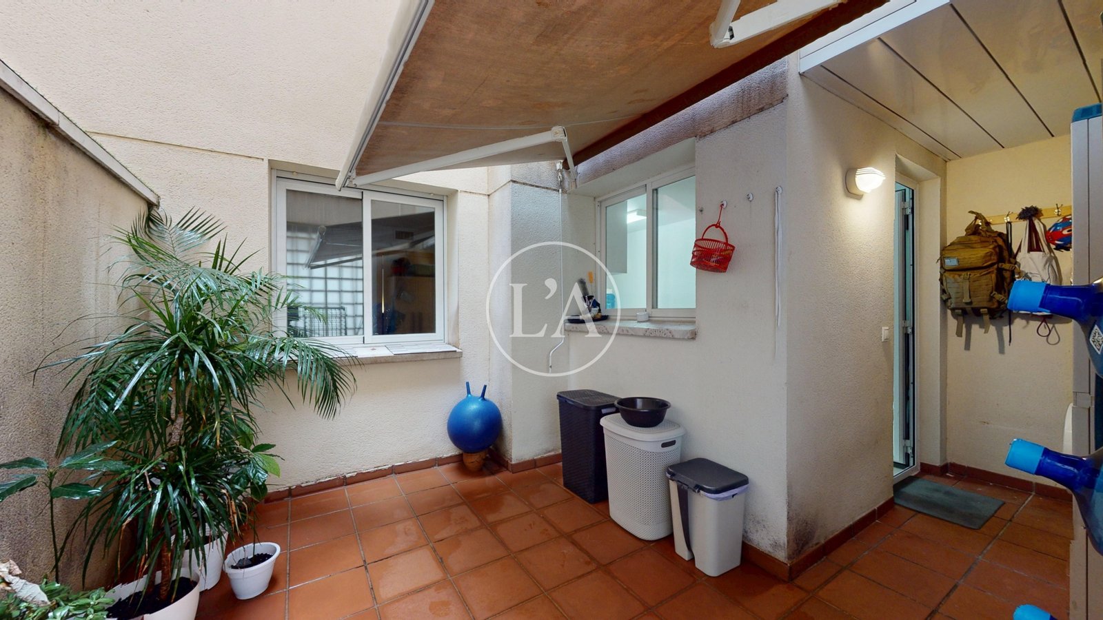 Piso en venta en Cambrils toldo patio