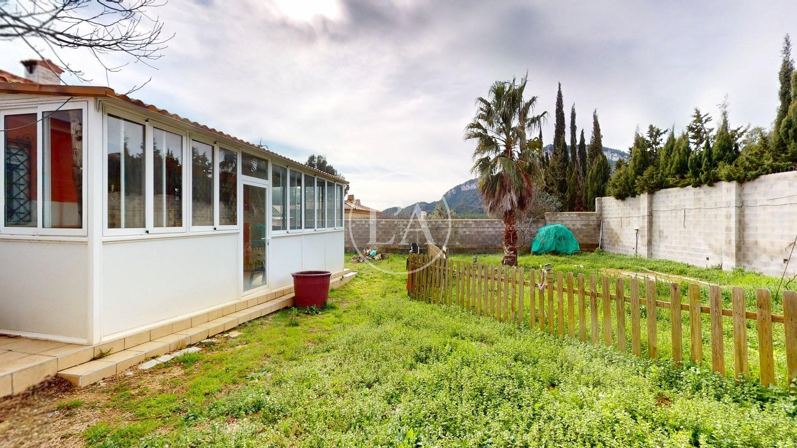 Masía urbana en venta en Vilanova d'Escornalbou exterior