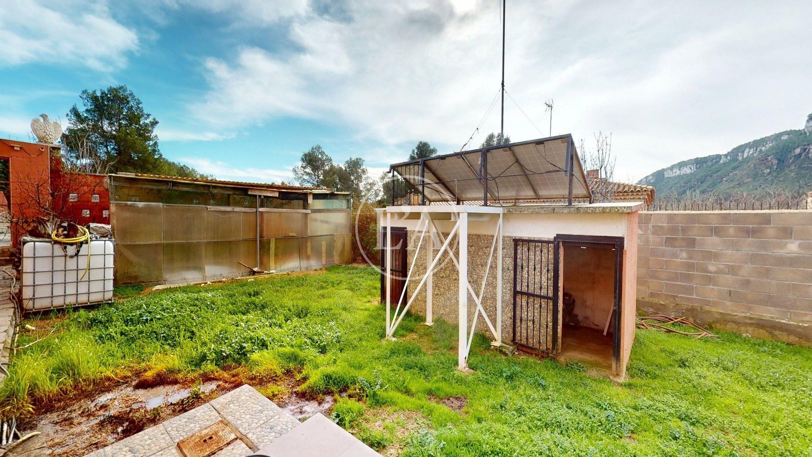 Masía urbana en venta en Vilanova d'Escornalbou trasteros