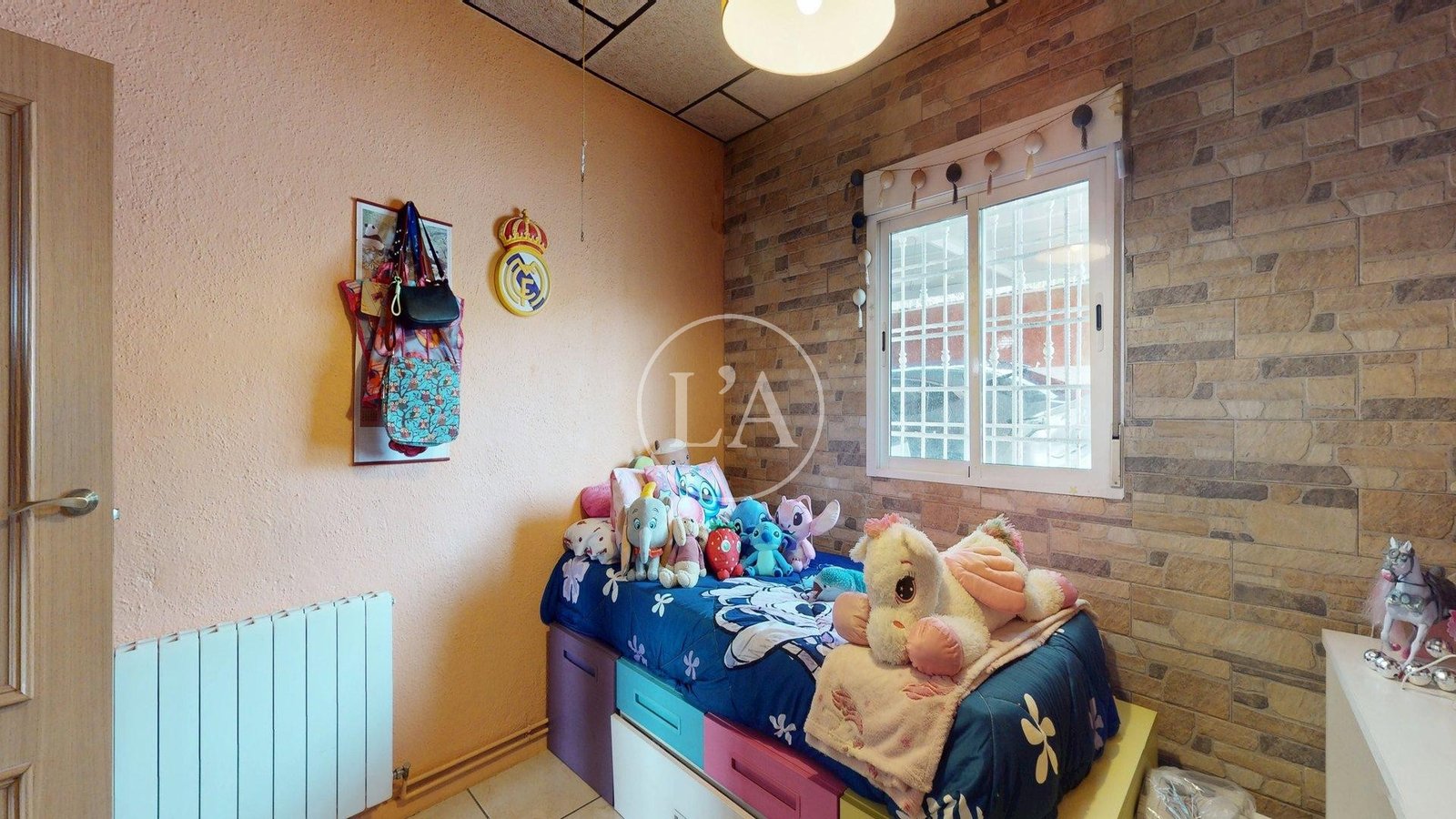 Masía urbana en venta en Vilanova d'Escornalbou dormitorio