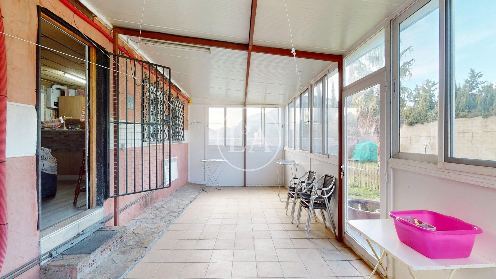 Masía urbana en venta en Vilanova d'Escornalbou terraza cerrada