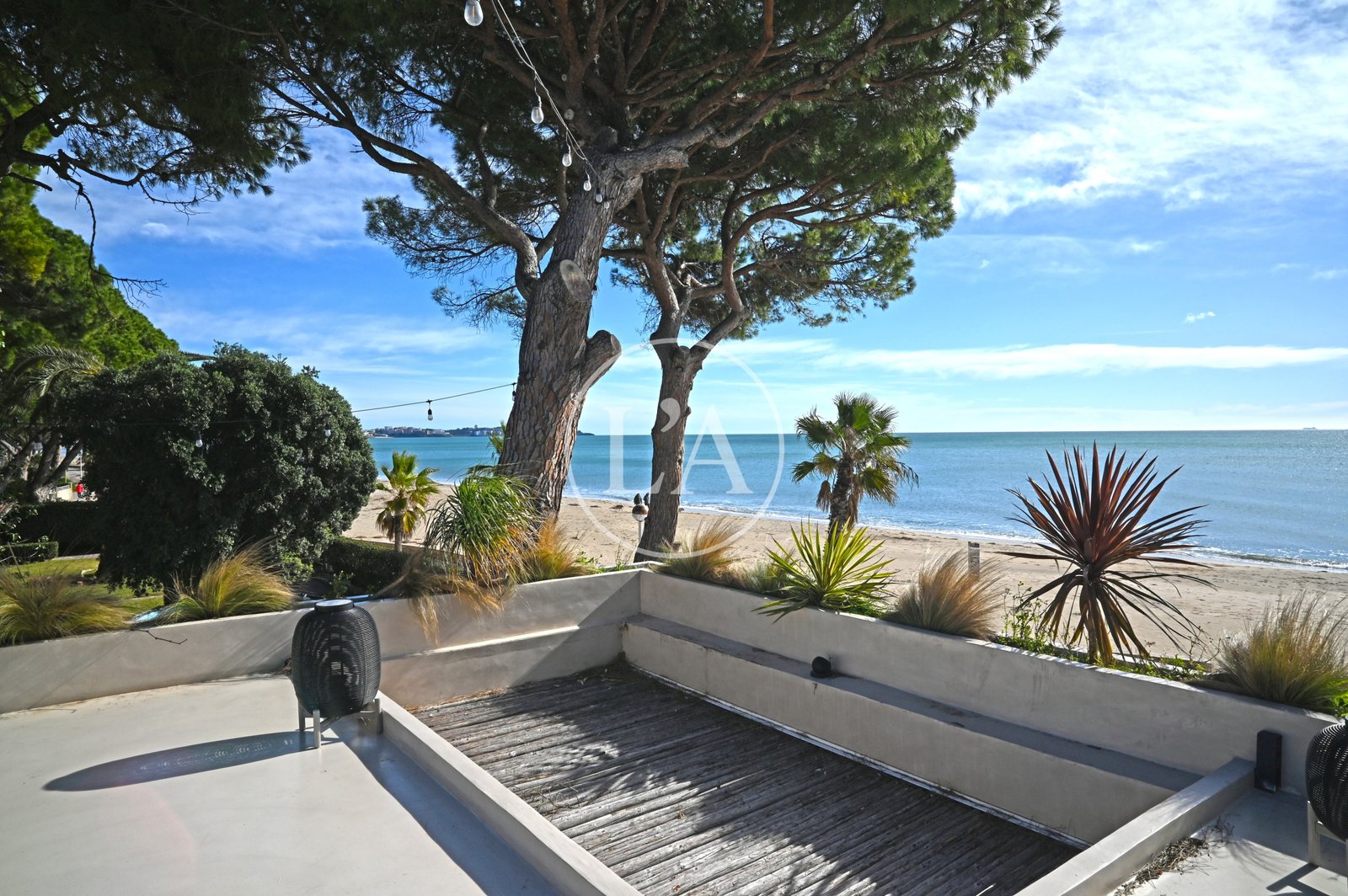 Casa en venta en primera linea de mar de Cambrils vistas playa