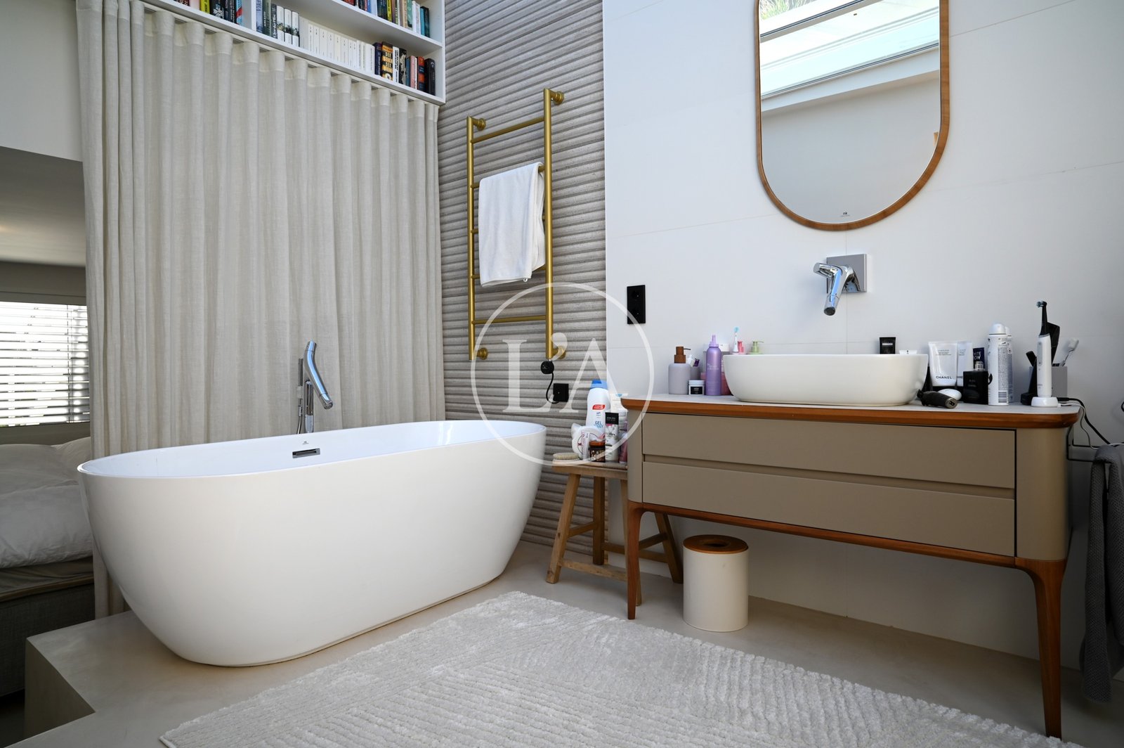 Casa en venta en primera linea de mar de Cambrils bañera