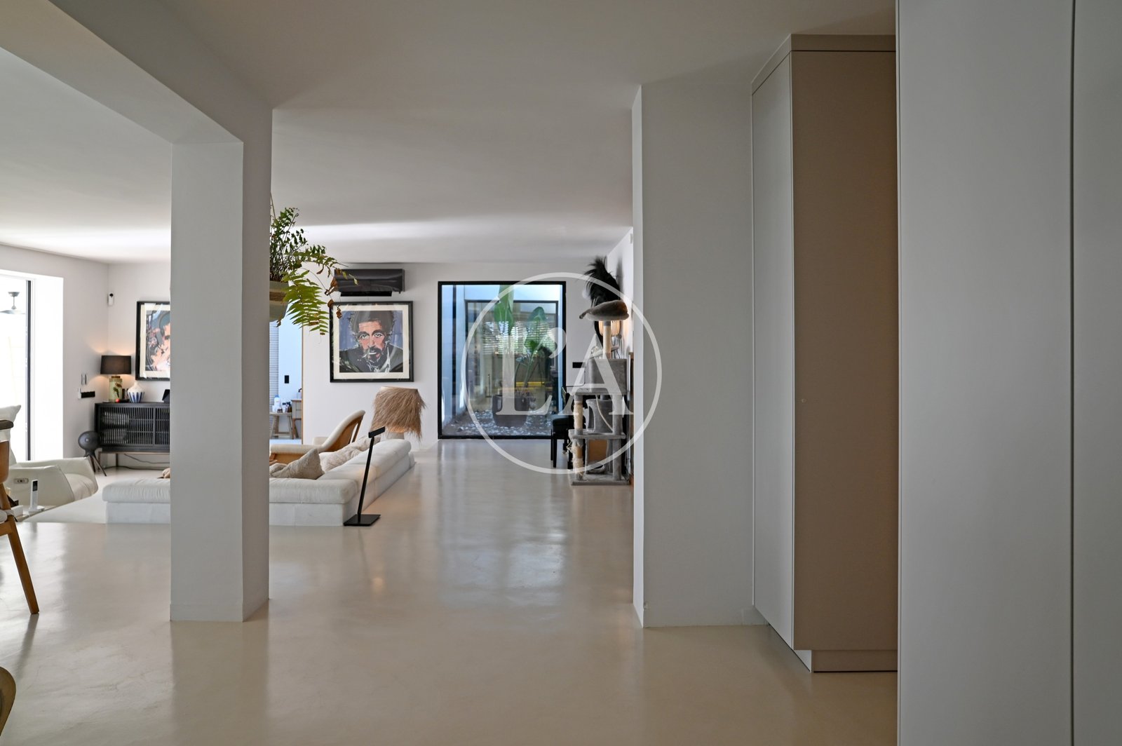 Casa en venta en primera linea de mar de Cambrils recibidor