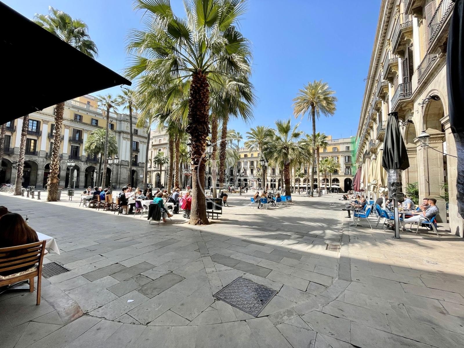 Piso reformado en el Barri Gòtic de Barcelona plaça