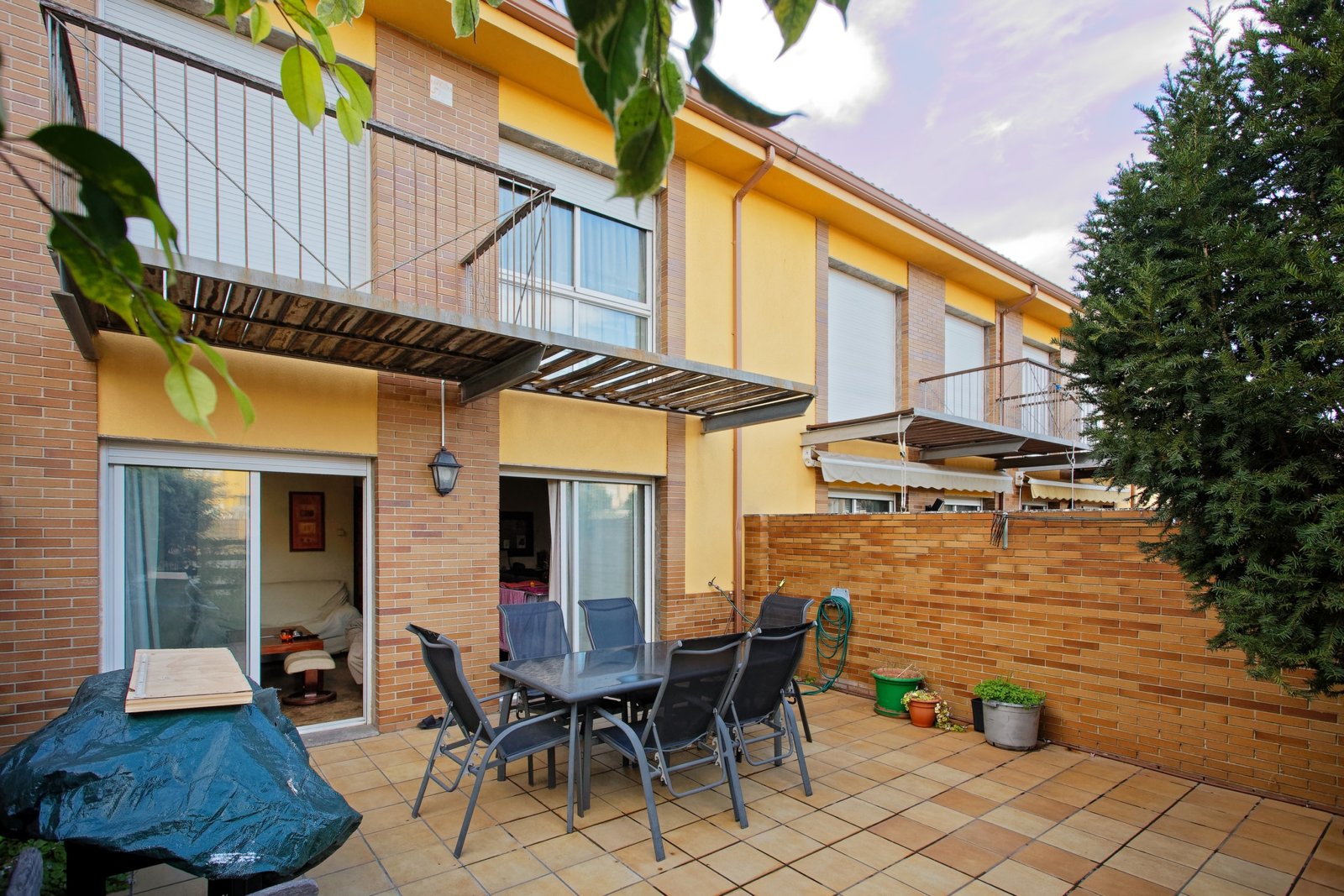 Casa en venta en Vilafortuny, Cambrils fachada