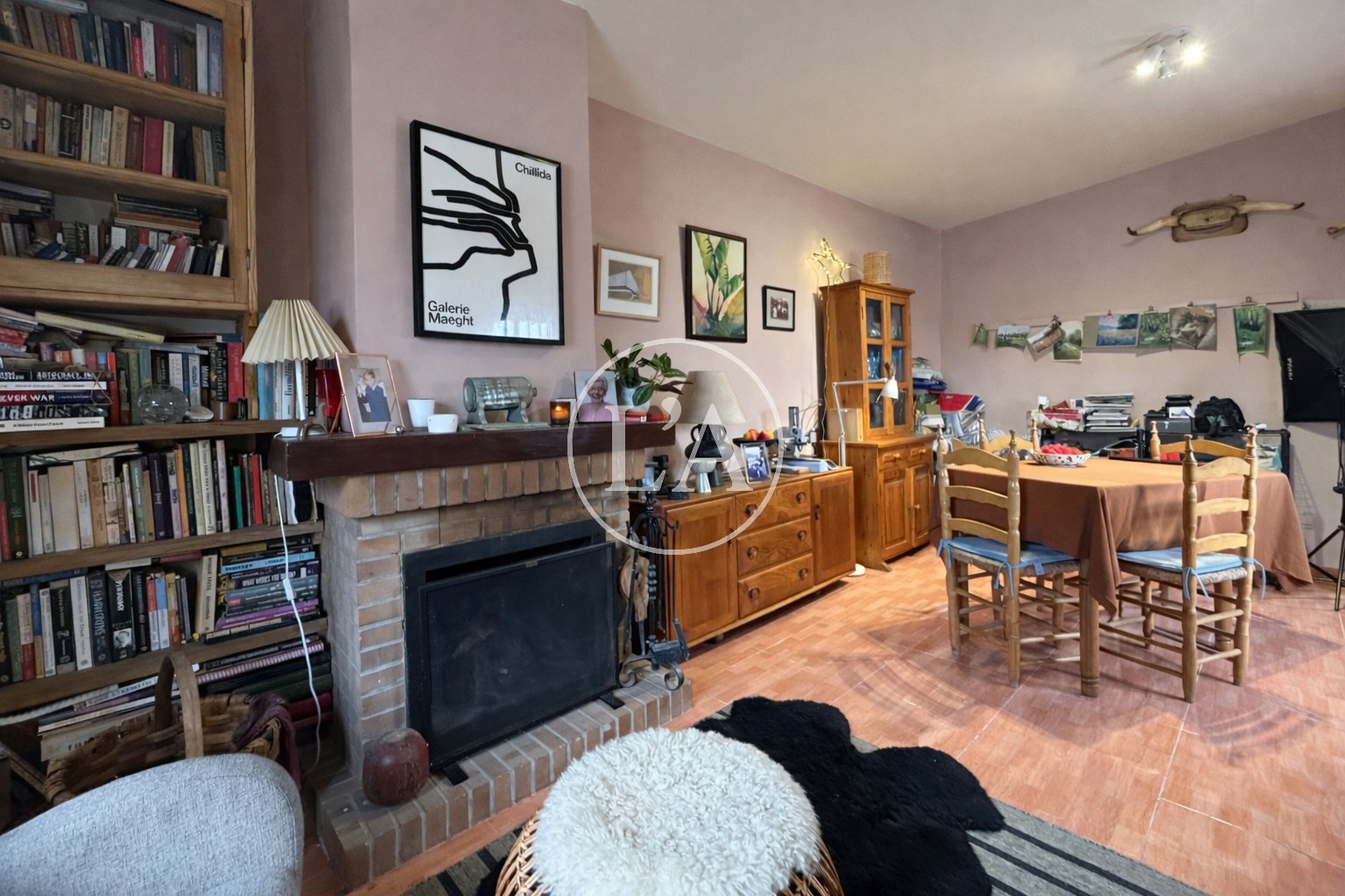 Masía rústica en Riudoms salón-comedor