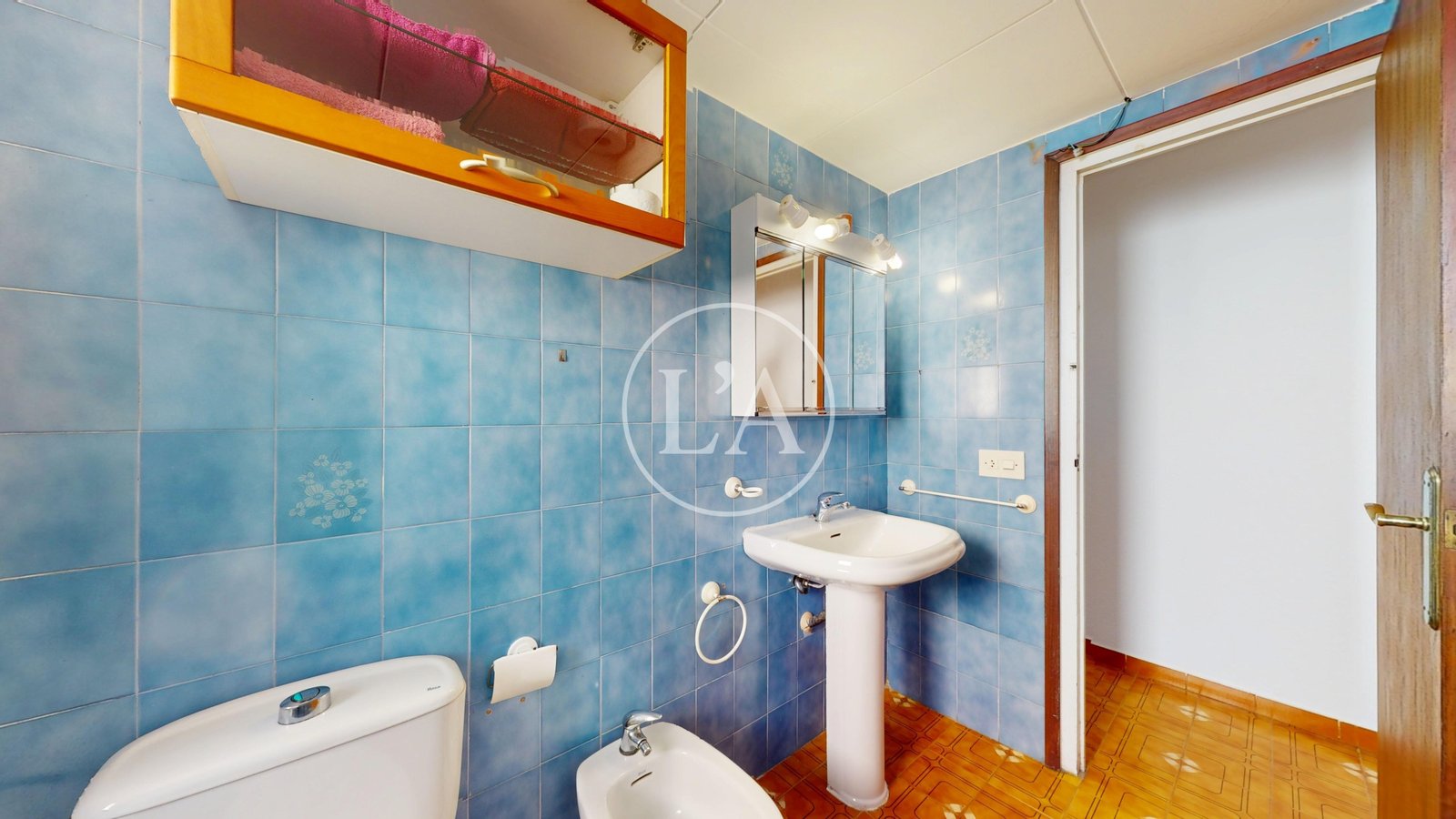 Primera planta con jardín en la Llosa Cambrils baño