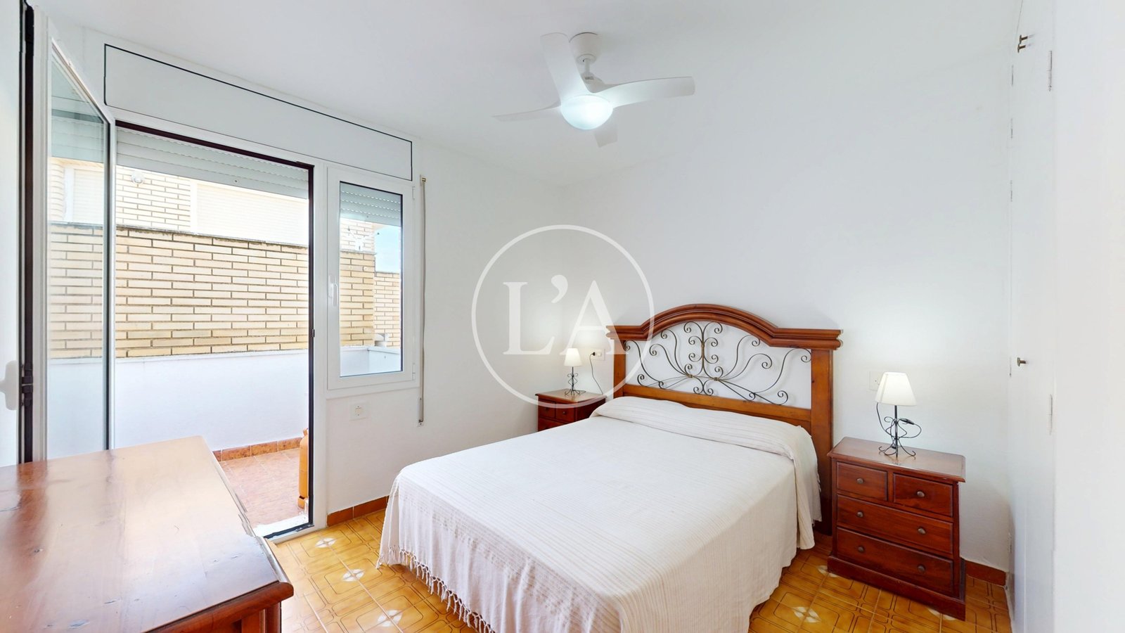 Primera planta con jardín en la Llosa Cambrils dormitorio principal